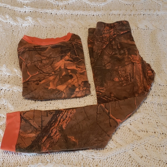 Realtree Orange Camp pajama set - Picture 5 of 6